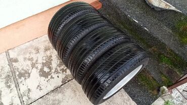 Gume i felne: Letnje gume Michelin Primacy 4, nikad krpljene, šara odlična. Za — 10