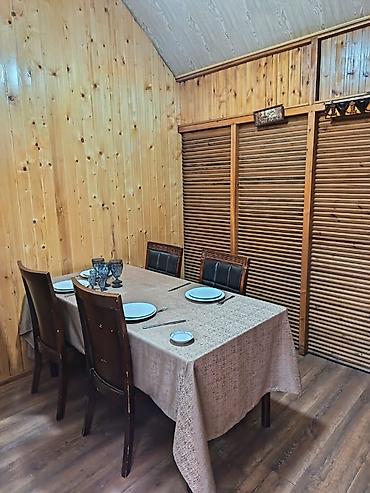 həyət evi qaracuxur: BADAMDARDA NÖQTƏSİNƏ QƏDƏR HAZIR — PREMİUM RESTORAN VƏ LOUNGE — 7