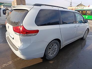 Toyota: Toyota Sienna: 2011 г., 3.5 л, Автомат, Бензин, Минивэн — 4