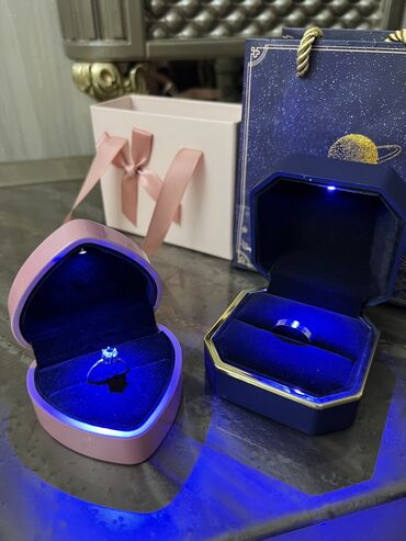 двойное кольцо: Футляр с кольцом самые популярные светящиеся