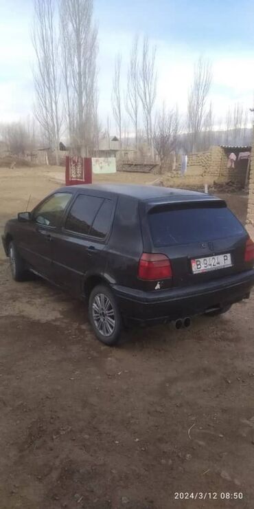 арзан машина голф: Volkswagen Golf: 1995 г., 1.8 л, Механика, Бензин