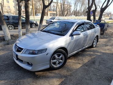 голуф 2: Honda Accord: 2002 г., 2.4 л, Автомат, Газ, Седан