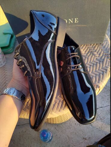 cipele sa etiketom: Novo sa etiketom marka Pier One Svecane muske cipele broj