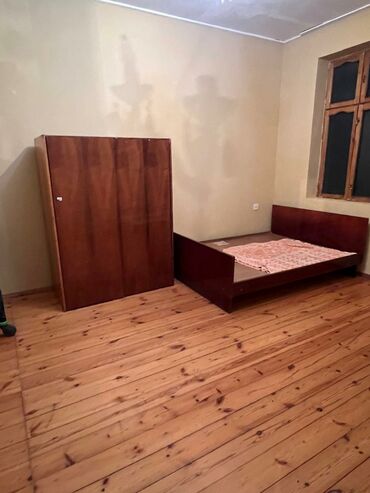 Uzunmüddətli kirayə mənzillər: Kirayə verilən mebel ilə təchiz olunmuş mənzil - Plan: geniş zal və 2 — 2