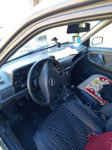 Daewoo: Daewoo Nexia: 2006 г., 1.5 л, Механика, Бензин, Седан — 4