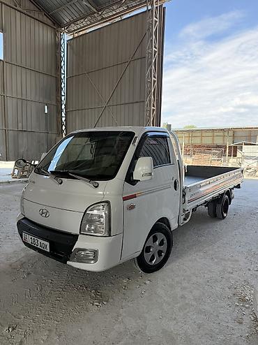 Унаа сатуу: Hyundai Porter: 2020 г., 2.5 л, Кол менен иштөөчү, Дизель, Лимузин — 1