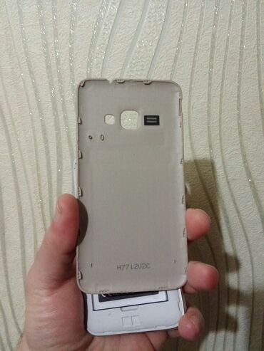 Samsung: Samsung Galaxy J1 2016, 8 GB, rəng - Qızılı, Sensor, İki sim kartlı -da lalafo.az — 13 Samsung: Samsung Galaxy J1 2016, 8 GB, rəng - Qızılı, Sensor, İki sim kartlı — 13