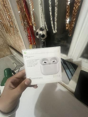 Наушники: Вкладыши, Apple, Новый, Беспроводные (Bluetooth), Студийные — 7