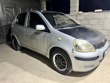 Toyota Yaris: 2005 г., 1.3 л, Механика, Бензин, Хетчбек
