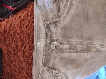 Pantalone: L (EU 40) — 6