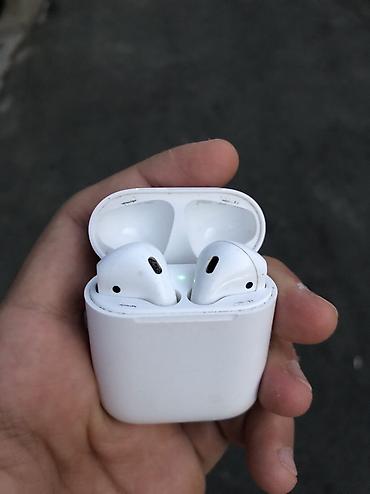 qulagcig: İşlənmiş Simsiz (Bluetooth) Qulaqcıqlar, Apple, rəng - Ağ — 2