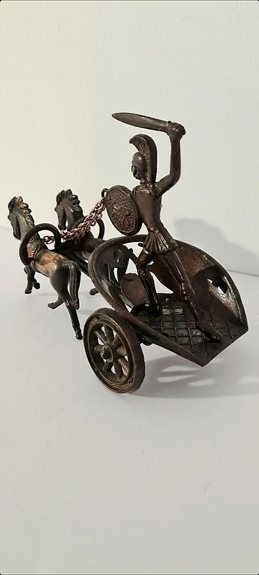 Figure: ▪︎ Prodajem staru dekorativnu metalnu (bronza) figuru-rimski ratnik u — 3