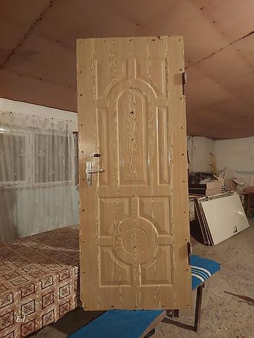 qapı paneli: Metall giriş/otaq qapısı - Material: metal gövdə, taxta naxışlı iç — 2