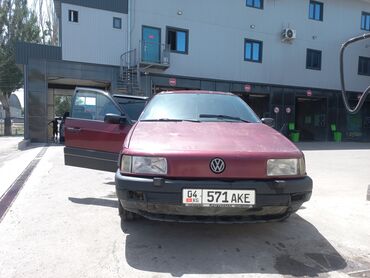 Volkswagen: Volkswagen Passat: 1991 г., 1.8 л, Механика, Бензин, Универсал