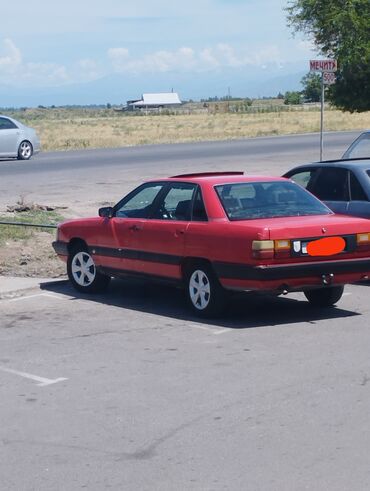продаю 2106: Audi 100: 1987 г., 2.2 л, Механика, Газ, Седан