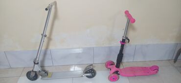 Uşaq geyimi və ayaqqabıları: Samokat 2 ədəd təcili satılır. Təcili satılır deyənə 2-si cəmi 5