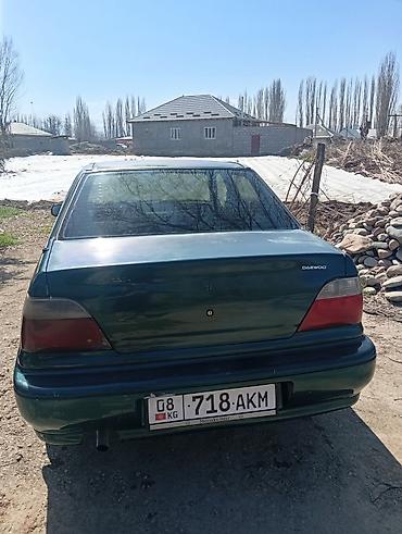 Унаа: Daewoo Nexia: 1997 г., 1.5 л, Кол менен иштөөчү, Бензин, Седан — 3