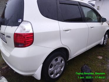 полированная машина: Honda Fit: 2002 г., 1.3 л, Автомат, Бензин, Хэтчбэк