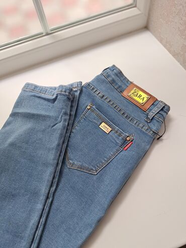 джинсы по низкой цене: Джинсы, Zara, Средняя талия, M (EU 38)