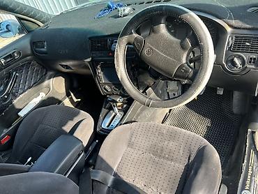 2106 2107: Volkswagen Golf: 1999 г., 1.8 л, Автомат, Бензин, Хэтчбэк — 9