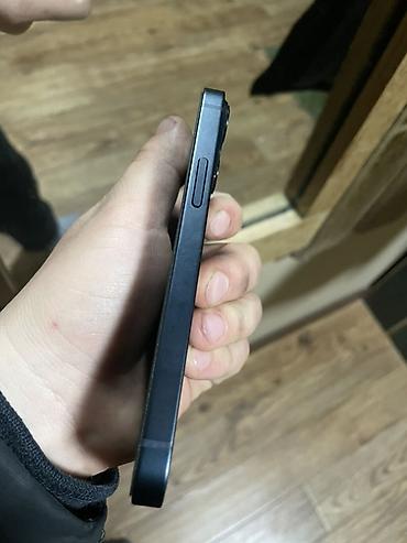 Apple iPhone: IPhone 13, Б/у, Midnight — 2