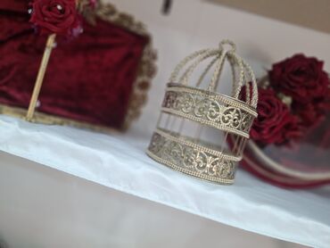 Toy aksesuarları: Toy və nişan üçün zərif hədiyyə/nişan səbəti və vitrin dəstləri - — 4