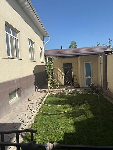 Продажа коттеджей и домов: 5 и более комнат, 340 м², 8 соток, Бишкек, Арча-Бешик ж/м Собственник — 1