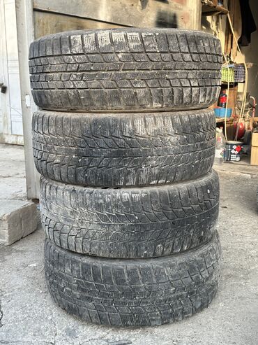 Шины: Шины 215 / 45 / R 17, Зима, Б/у, Комплект, Легковые, Япония, GoodYear