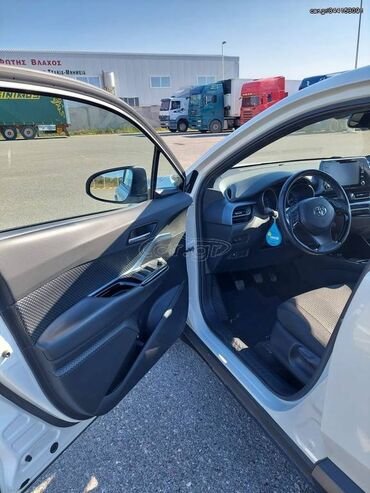 Toyota: Toyota C-HR: 1.2 l. | 2020 έ. SUV/4x4 — 6