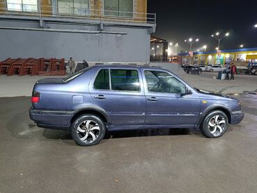 зикр бишкек: Volkswagen Vento: 1995 г., 1.8 л, Механика, Бензин, Седан