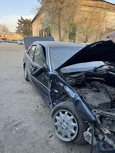 Mercedes-Benz: Срочно на запчасти Год:1999 Объем 3.2 V-образка Мотор коробка хорошем — 2