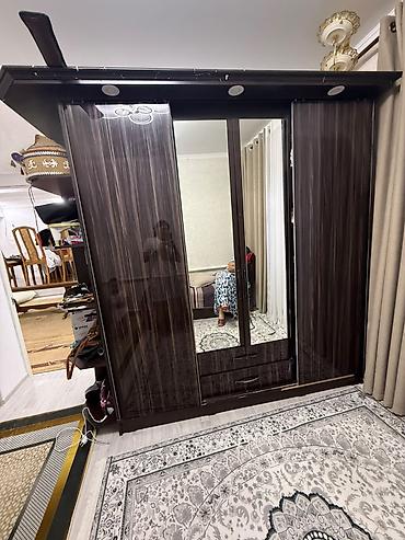 мурас мебель: Шкаф-купе с зеркалом и боковым стеллажом - Конструкция: трехдверный — 1