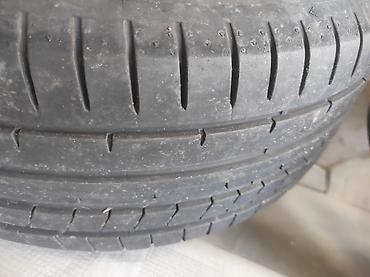 alkometar cena: Set felni sa gumama – 4 kom - Alu felne sa 5 krakova, srebrne — 7
