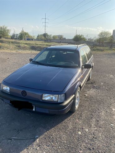 будка рефрижератор купить бу: Volkswagen Passat: 1993 г., 1.8 л, Механика, Бензин, Универсал