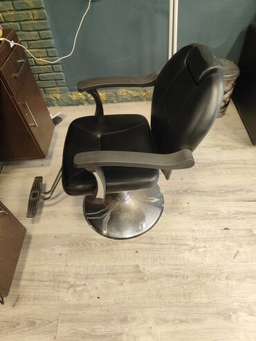 Salon, tibbi kreslolar: İşlənmiş, Saş kəsimi kreslosu