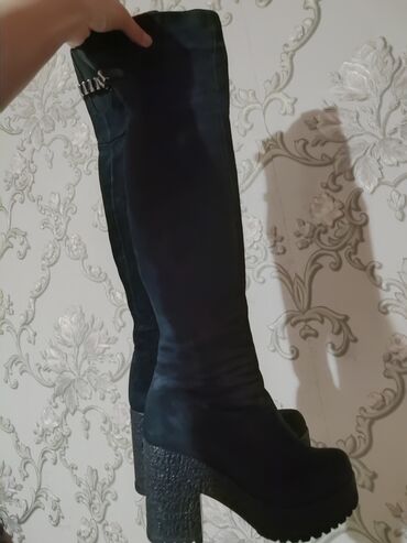 Ботинки и ботильоны: Кожаные зимние сапоги люкс + 2 пары в подарок Размер 38 (245 мм) — 12