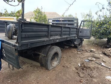 Yük maşınları: Yük maşını – klassik ZIL tipli, arxa bortlu kuzov Xüsusiyyətlər: - — 9