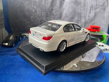 Avtomobil modelləri: BMW, 2005 il, 1:18, Dəmir, Ödənişli çatdırılma — 16