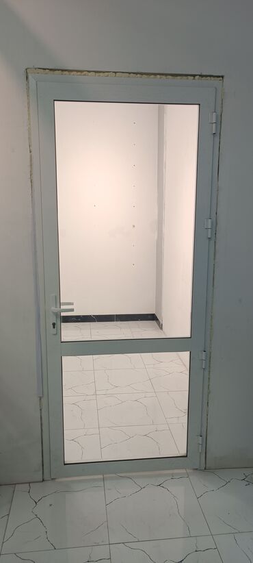 дверь каракол: Алюминный Эшик размери 1мге 2метр. 1. Эшик айнеги менен бийиги 2.70
