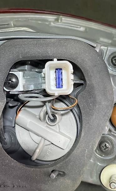 gra: Задний правый стоп-сигнал Hyundai 2019 г., Б/у, Оригинал, Корея — 5