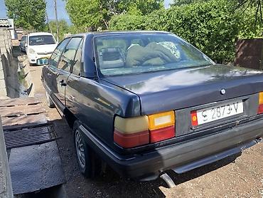 Audi: Audi 100: 1984 г., Седан — 7