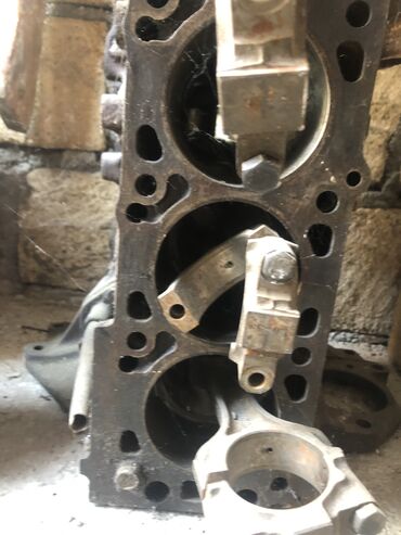 Sbor motorlar və silindr başlıqları: Opel Opel Vect, 1.8 l, Benzin, 1993 il, İşlənmiş — 17