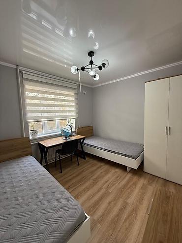 Продажа коттеджей и домов: ✨СРОЧНО 🏡 ПРОДАЕТСЯ ДОМ В АК-ОРДО 📍 Локация: район Ак-Ордо 📐 Площадь — 4