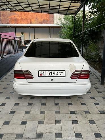 Mercedes-Benz: Mercedes-Benz E-Class: 2000 г., Седан — 3