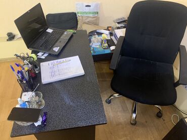 Ofis oturacaqları: Öz ofisimin stol stuludu qabaq stol - 35 azn Fırlanan oturacaq -