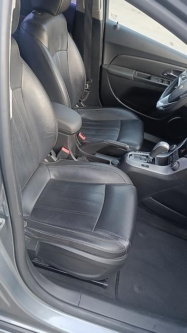 Chevrolet: Chevrolet Cruze: 2016 г., 1.8 л, Автомат, Бензин, Седан at lalafo.kg — 9 Chevrolet: Chevrolet Cruze: 2016 г., 1.8 л, Автомат, Бензин, Седан — 9