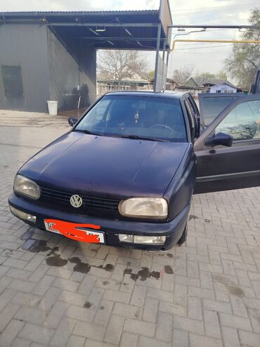 сиденья голф: Volkswagen Golf: 1993 г., 1.8 л, Механика, Бензин, Хэтчбэк