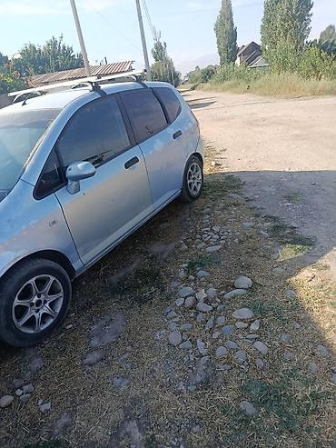 250000 машина: Honda Fit: 2005 г., Хэтчбэк — 2