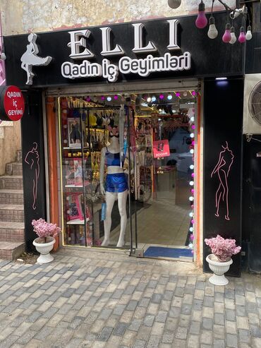 Tikinti ixtisasları: Hazır biznes satılır.Qadın iç geyimi,dükan 20 yanvar Şamaxinkada