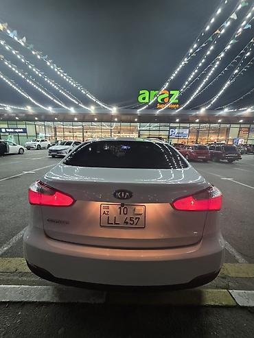 kia serato: Kia Cerato: 1.6 l | 2014 il Sedan — 3